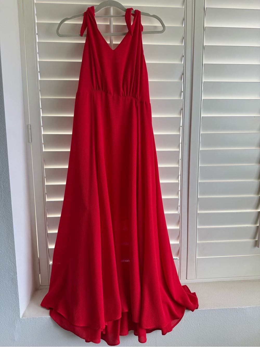 Betsey Johnson, Red Tie-Shoulder V-Neck Maxi Dress Gown, size 10 like new